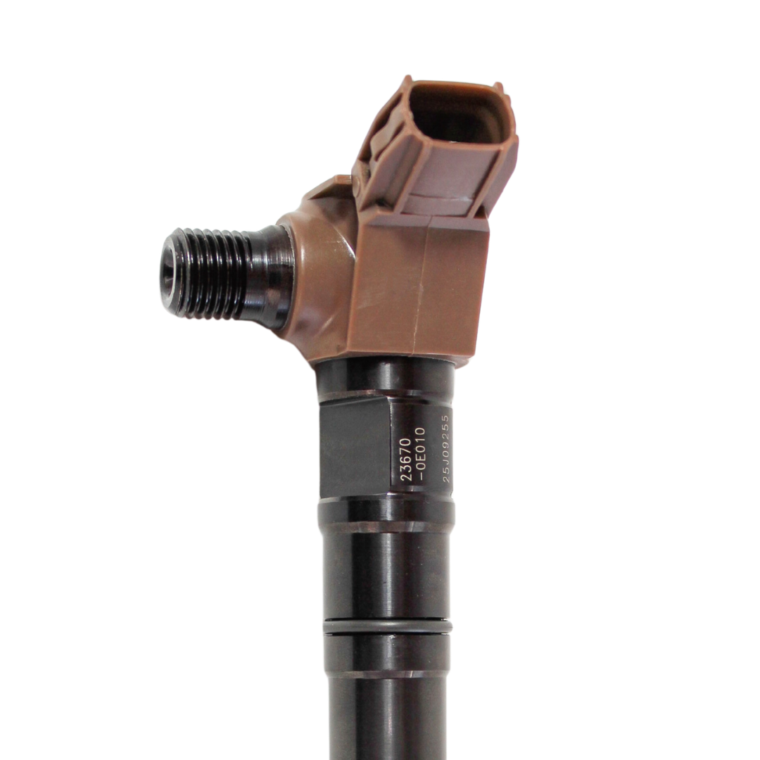 Inyector Einer DS, Hilux 2.8L 6 Pines, 23670-0E060